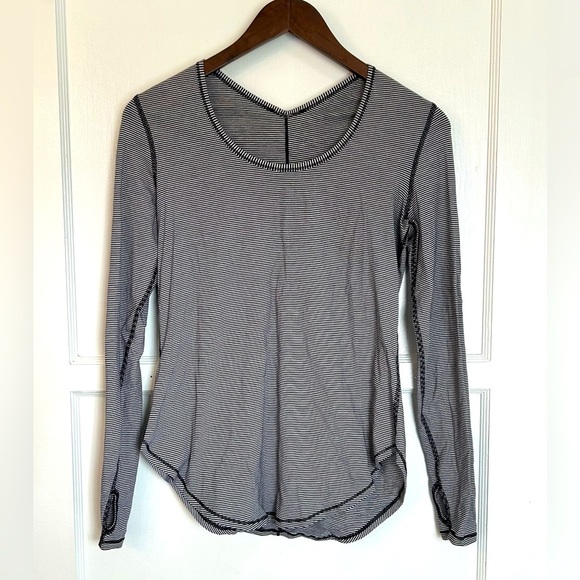 Lululemon Yogini 5 Year Long Sleeve TeeTonka Stripe Black White - Picture 1 of 7